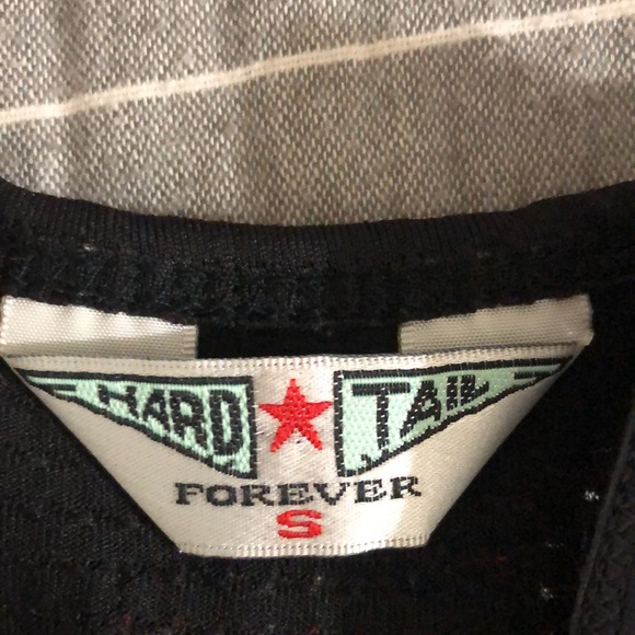 Hard ⭐️ Tail - Workout Tank Top - Picture 7 of 7